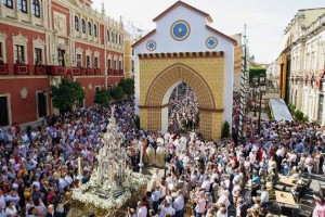 001 Corpus Sevilla 01 apaisada