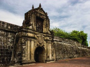 1012 Puerta fortaleza de Santiago de Manila